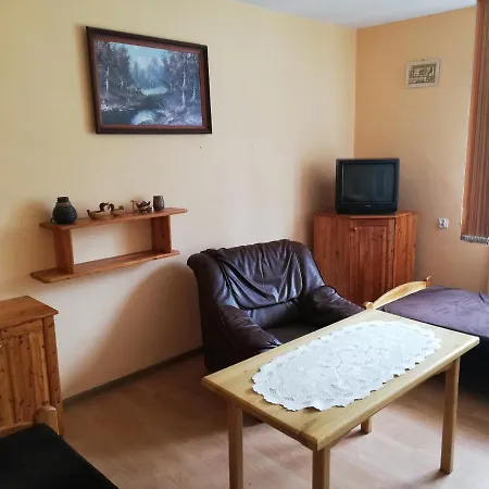 Feriehus Lesniczowka Wieckowo-noclegi Janowo (Nidzica, Warmian-Masurian)