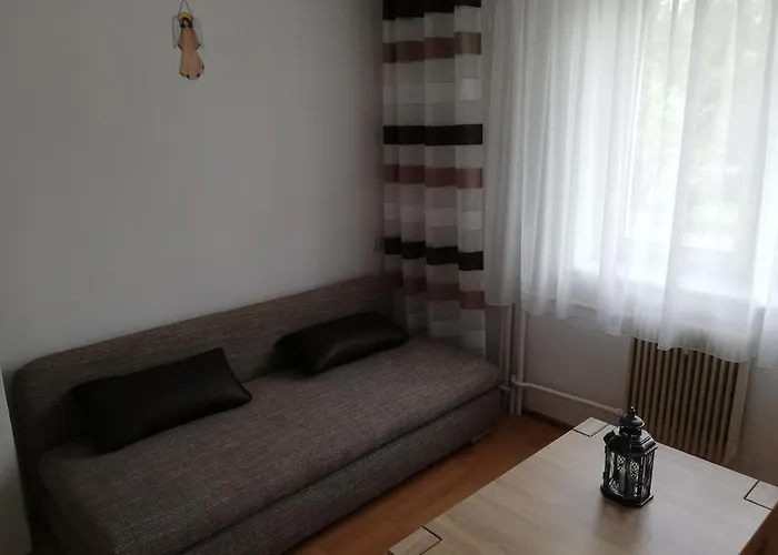 Lesniczowka Wieckowo-noclegi *